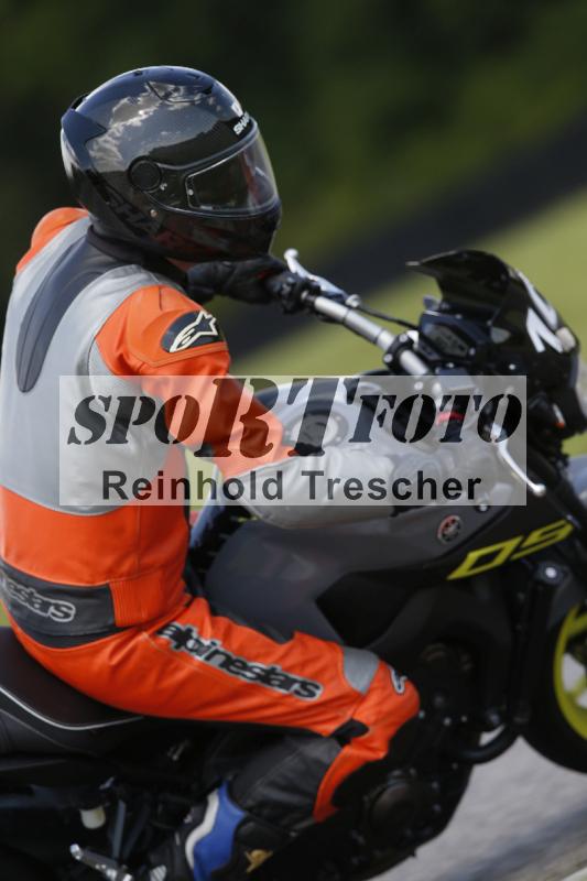 /Archiv-2024/29 12.06.2024 MOTO.CH Track Day ADR/Gruppe blau/105